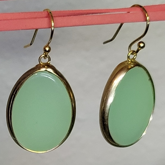 Beautiful Green Chrysoprase Earrings - Picture 2 of 3